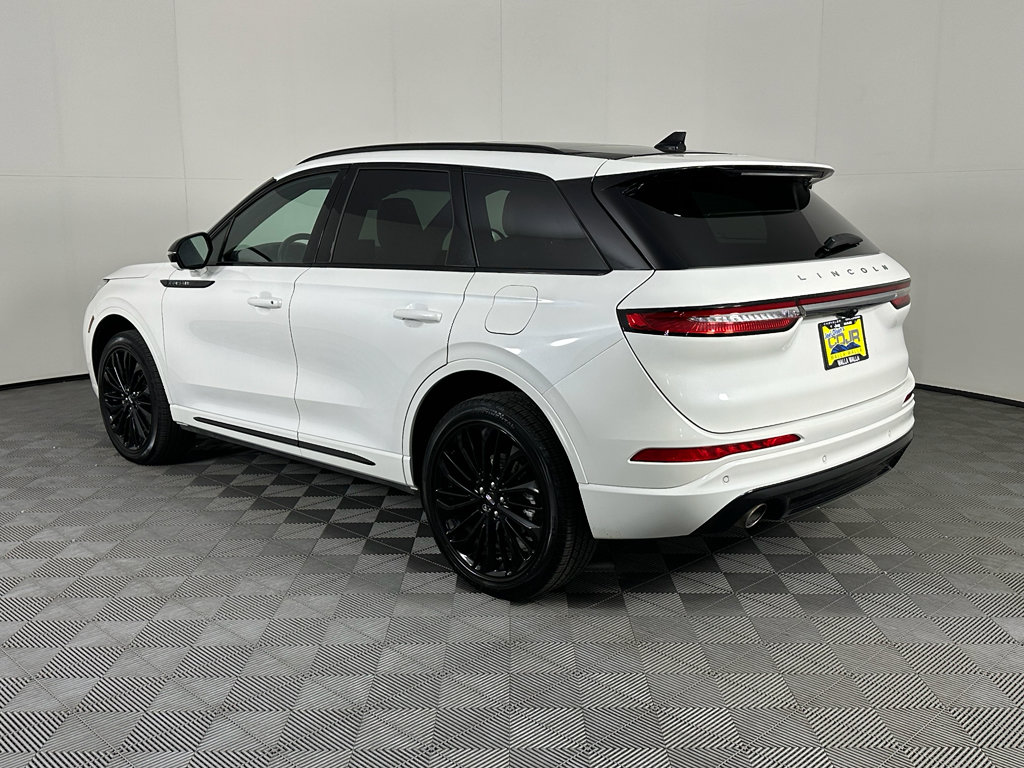 Used 2023 Lincoln Corsair Reserve w/ Equipment Group 201A image 18