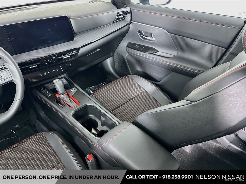 New 2026 Nissan Kicks SR FWD image 21