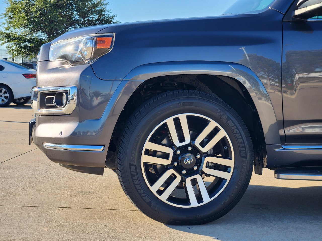 Used 2017 Toyota 4Runner Limited AWD/4WD image 8