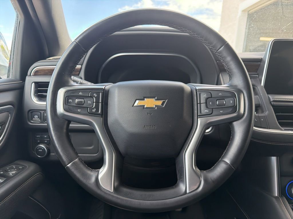 Used 2023 Chevrolet Suburban Premier AWD/4WD image 11