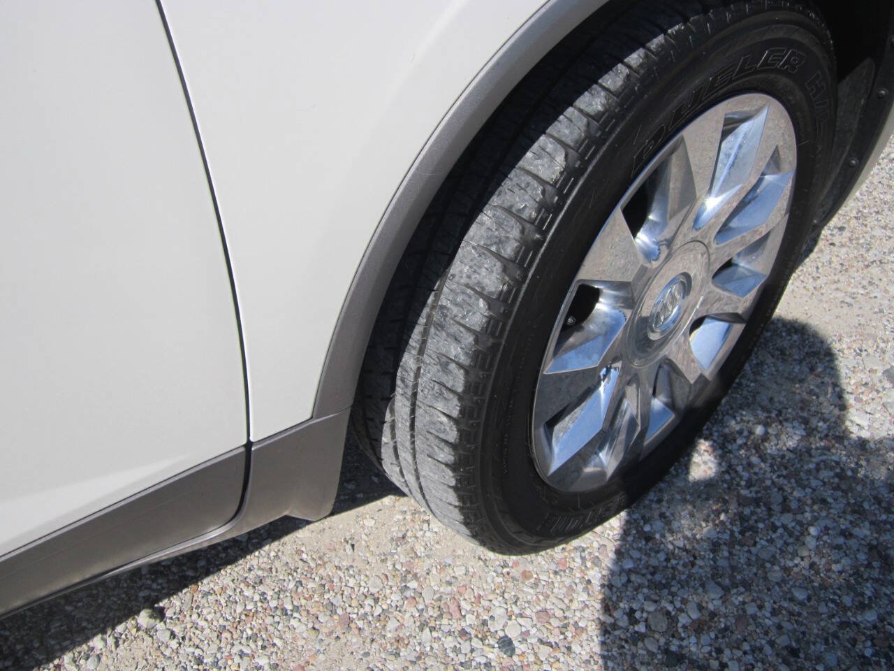Used 2012 Buick Enclave Premium AWD/4WD image 7