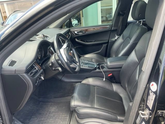 Used 2019 Porsche Macan AWD/4WD image 5