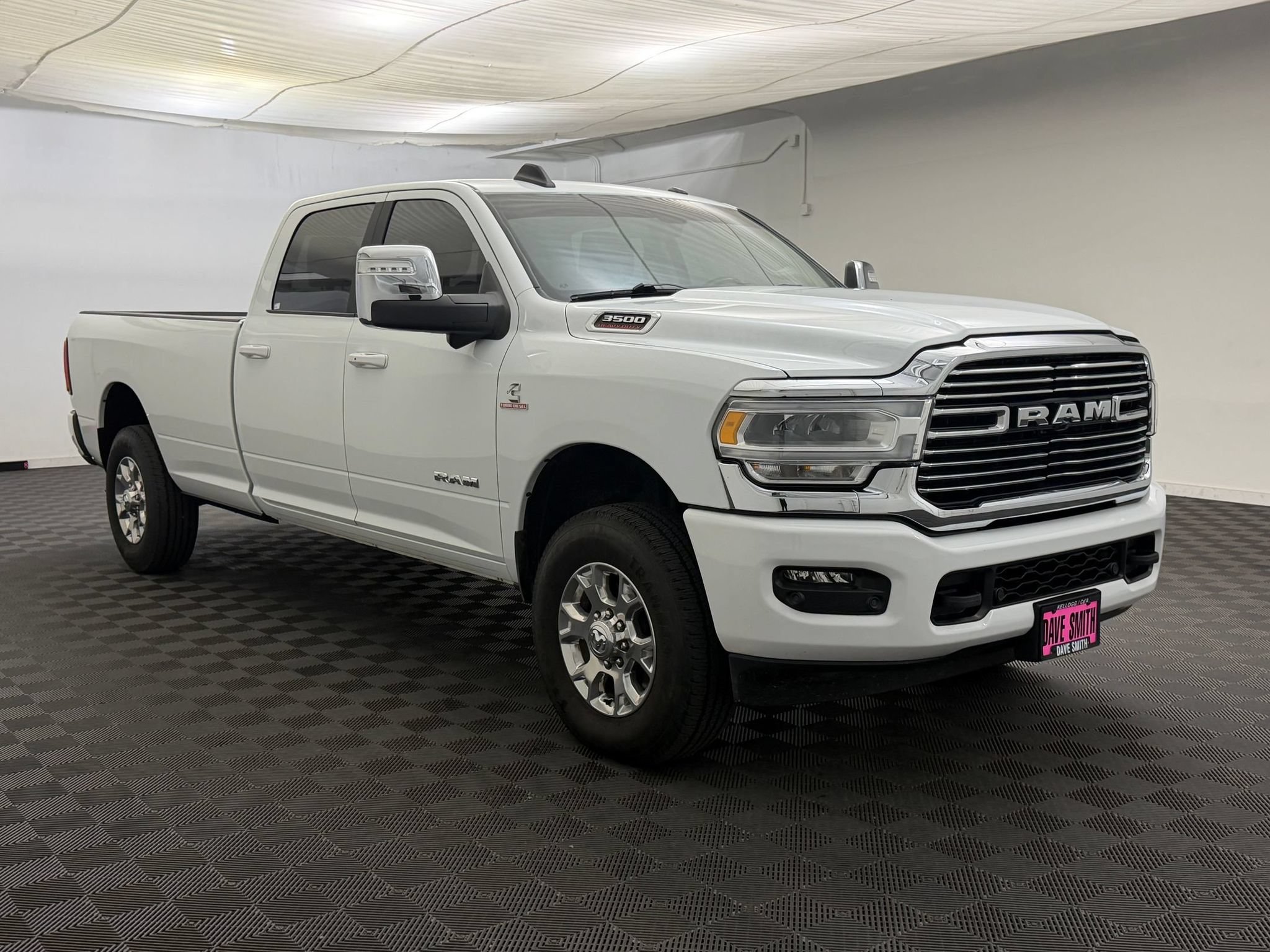 Used 2023 RAM 3500 Laramie AWD/4WD image 7