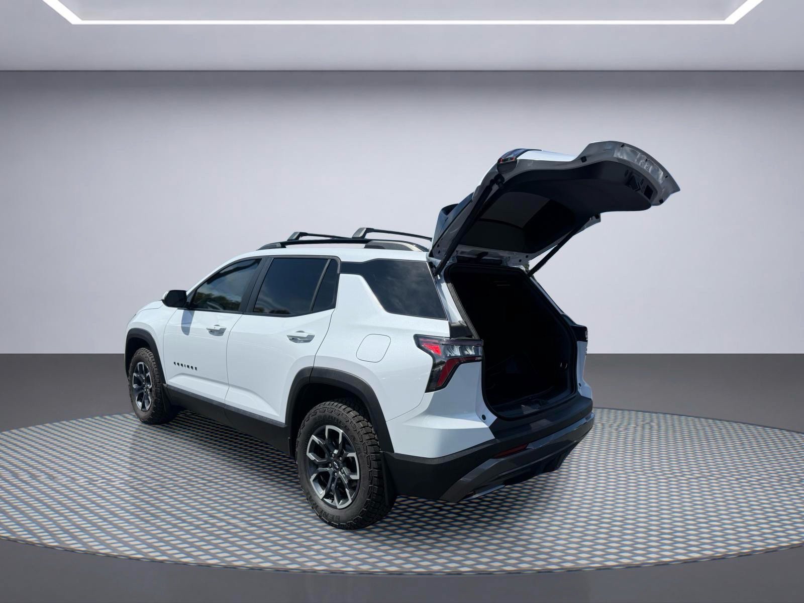Used 2026 Chevrolet Equinox ACTIV w/ Convenience Package III AWD/4WD image 11