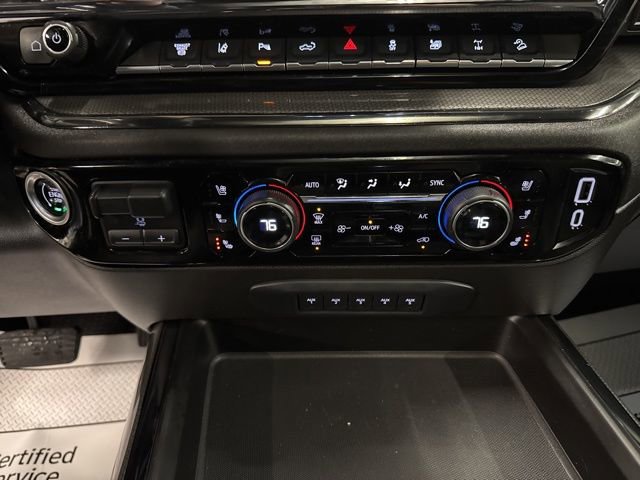 Used 2024 Chevrolet Silverado 2500 ZR2 w/ Technology Package image 16