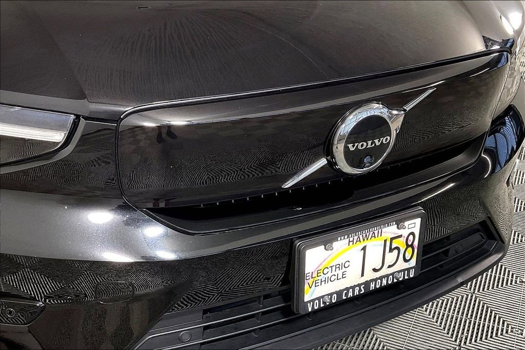 Used 2023 Volvo XC40 Recharge Plus w/ Protection Package Premier AWD/4WD image 30
