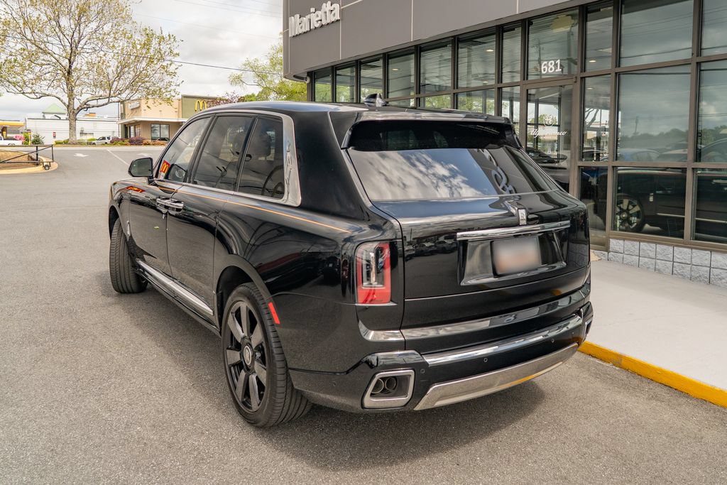Used 2025 Rolls-Royce Cullinan AWD/4WD image 4
