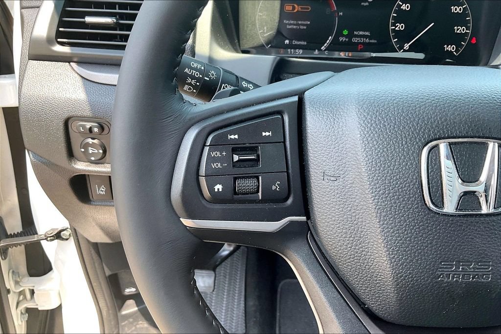 Used 2024 Honda Ridgeline Sport image 12