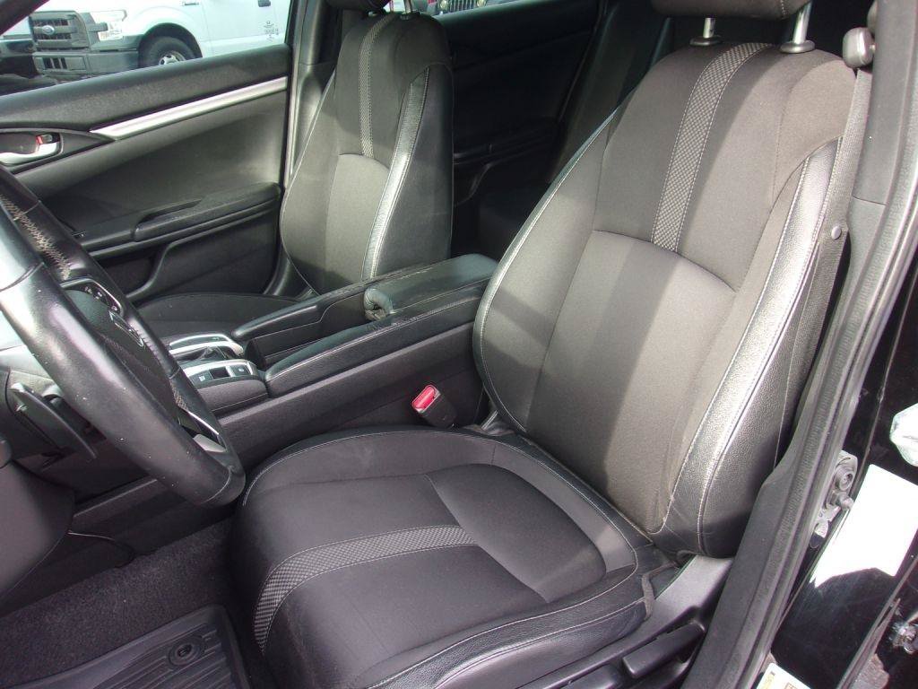 Used 2021 Honda Civic Sport image 7