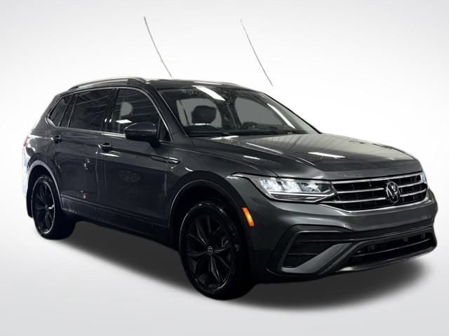 Used 2024 Volkswagen Tiguan SE image 4
