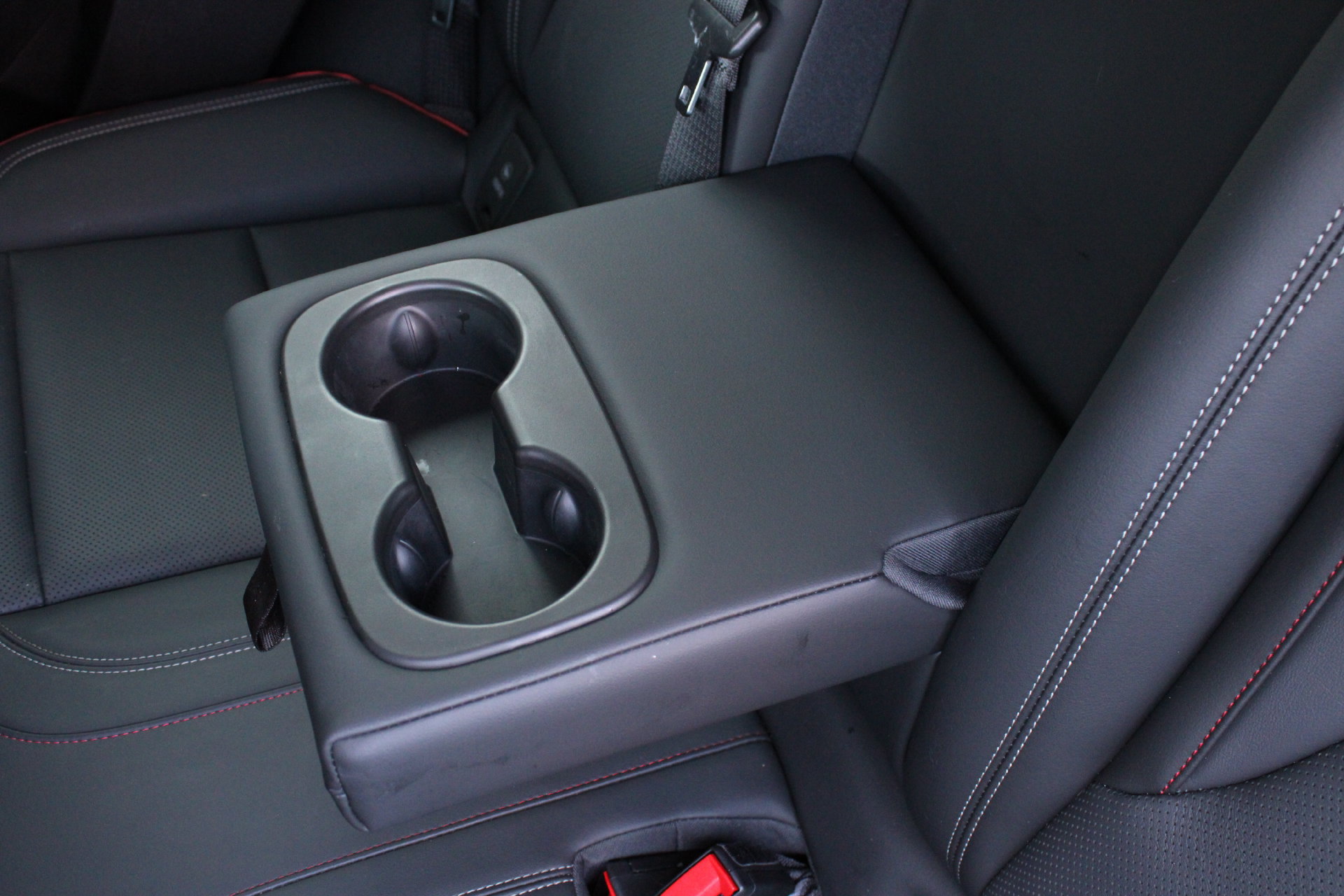 Used 2022 Buick Envision Essence w/ Sport Touring Package FWD image 18