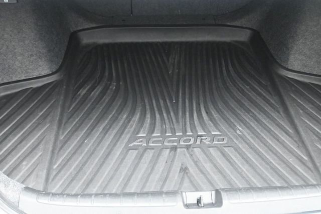 Used 2019 Honda Accord EX image 19