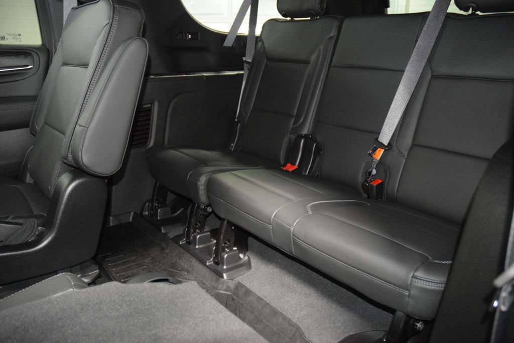 Used 2024 GMC Yukon XL Denali w/ Advanced Technology Package AWD/4WD image 46
