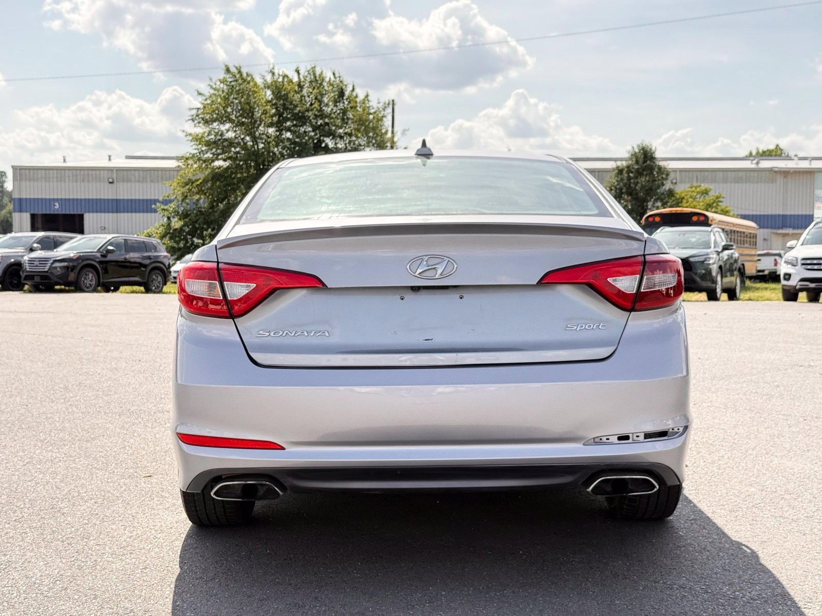 Used 2015 Hyundai Sonata Sport w/ Option Group 03 FWD image 8