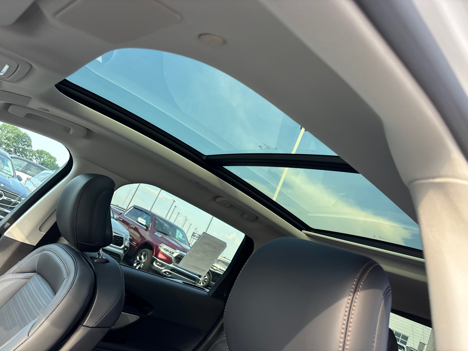New 2026 Lincoln Nautilus Reserve AWD/4WD image 26
