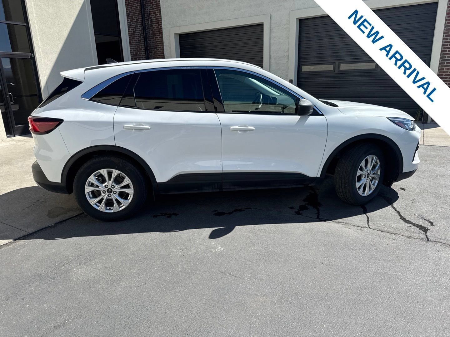 Used 2024 Ford Escape Active w/ Tech Pack #1 FWD image 8