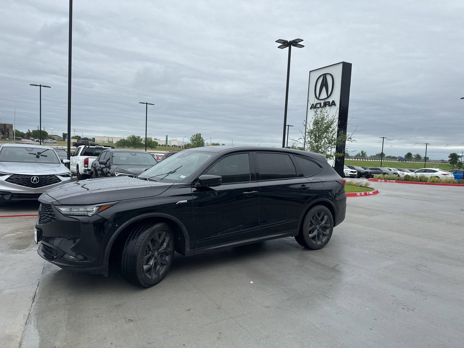 Used 2022 Acura MDX A-Spec image 4