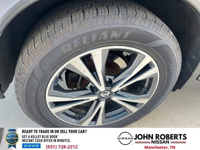 Used 2017 Nissan Rogue SL w/ SL Premium Package image 16