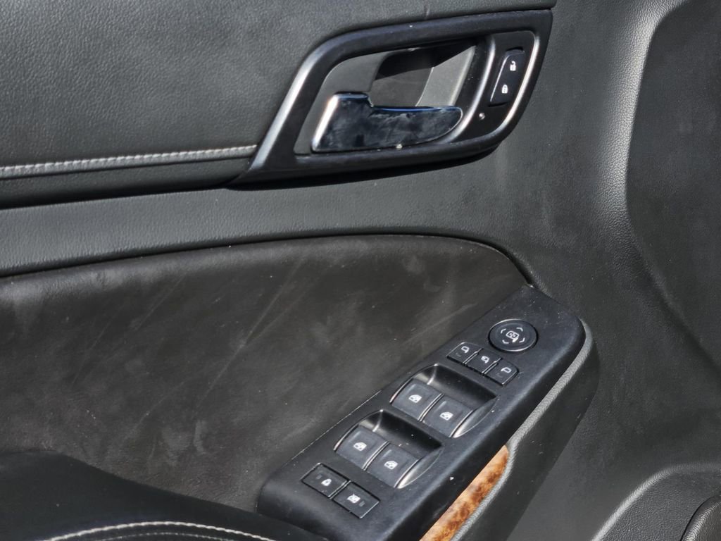 Used 2018 Chevrolet Tahoe Premier RWD image 25