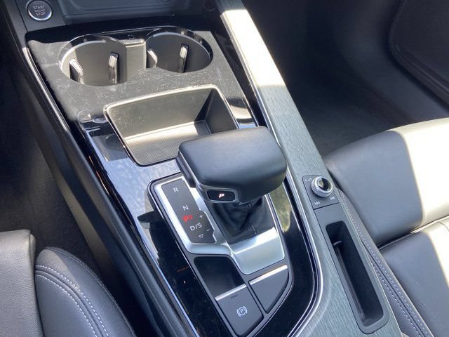 Used 2023 Audi A4 2.0T Premium w/ Convenience Package AWD/4WD image 23