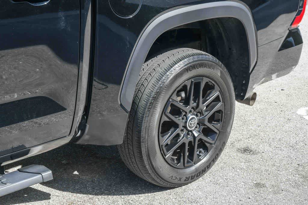 Used 2024 Toyota Tundra Limited AWD/4WD image 11