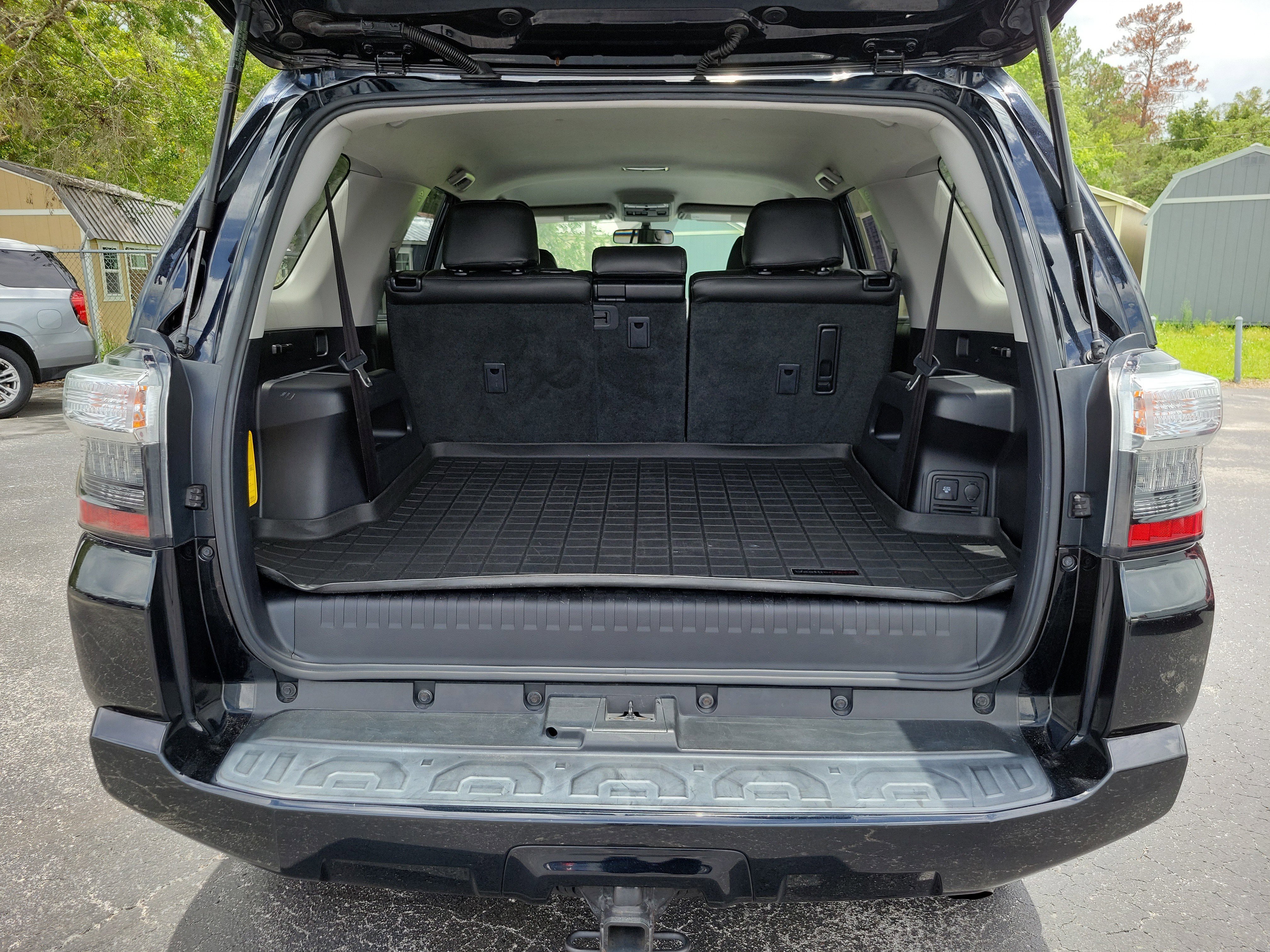 Used 2019 Toyota 4Runner SR5 AWD/4WD image 24