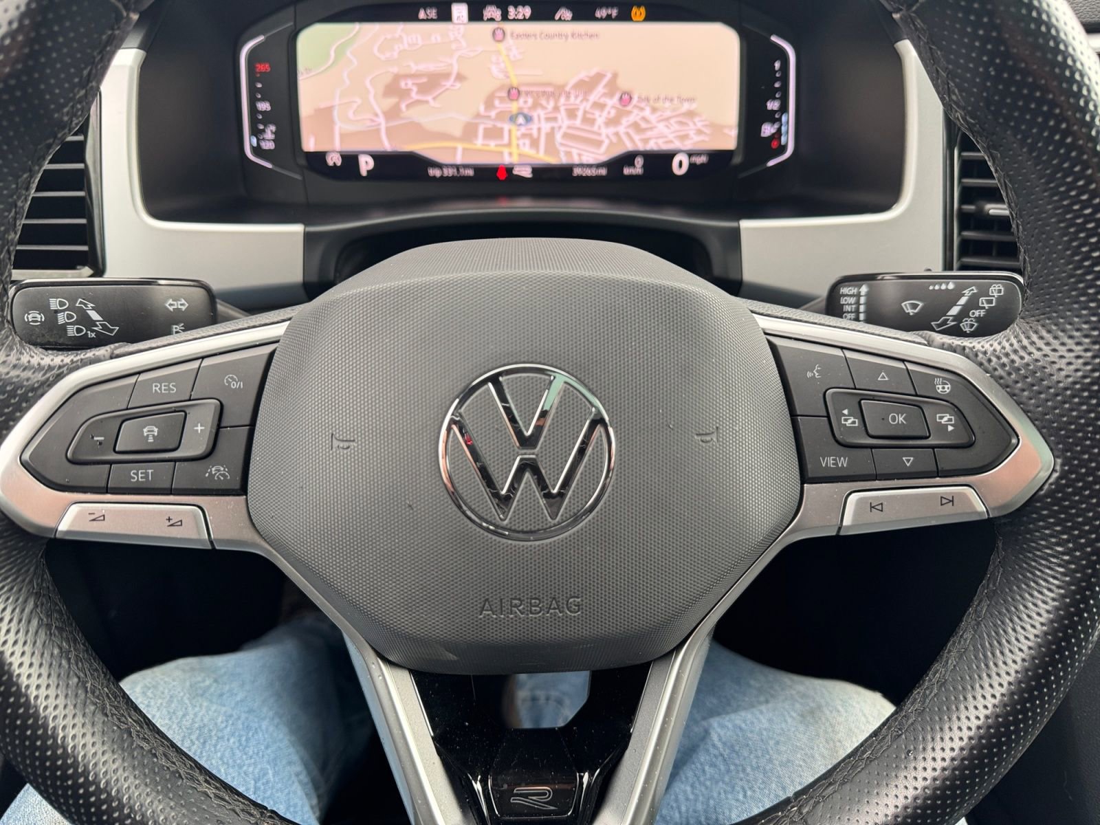 Used 2022 Volkswagen Atlas Cross Sport SEL Premium R-Line AWD/4WD image 22