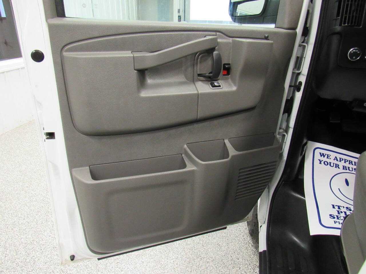 Used 2020 Chevrolet Express 3500 w/ Driver Convenience Package image 38