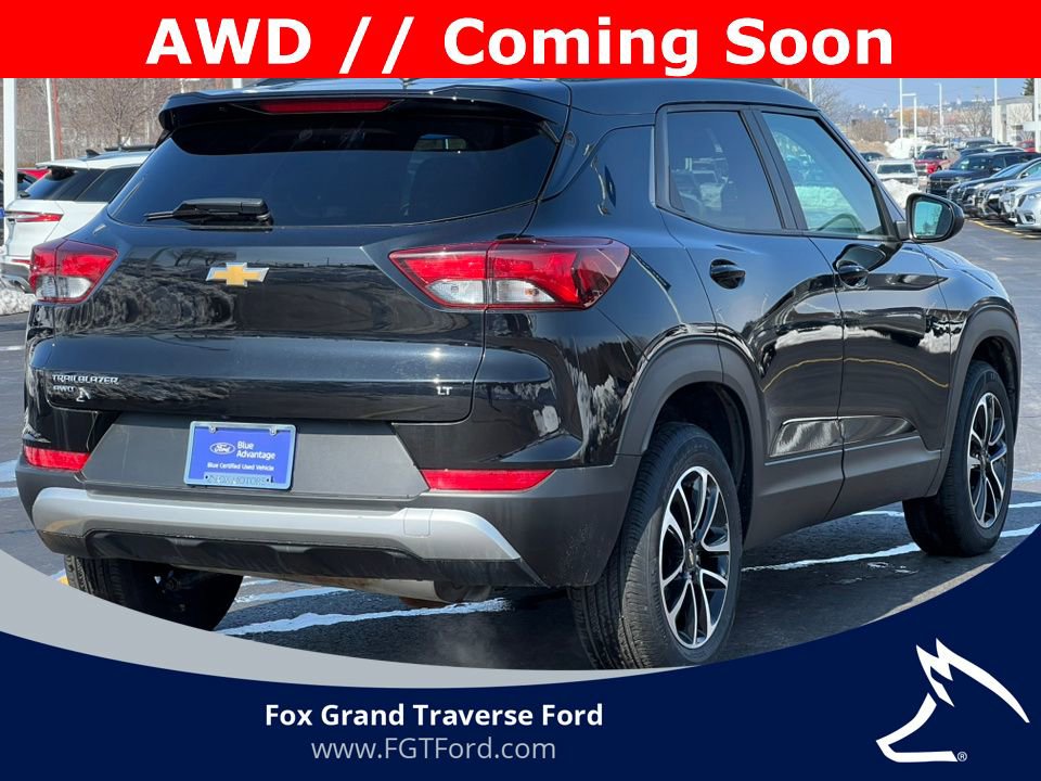 Used 2025 Chevrolet TrailBlazer LT AWD/4WD image 7