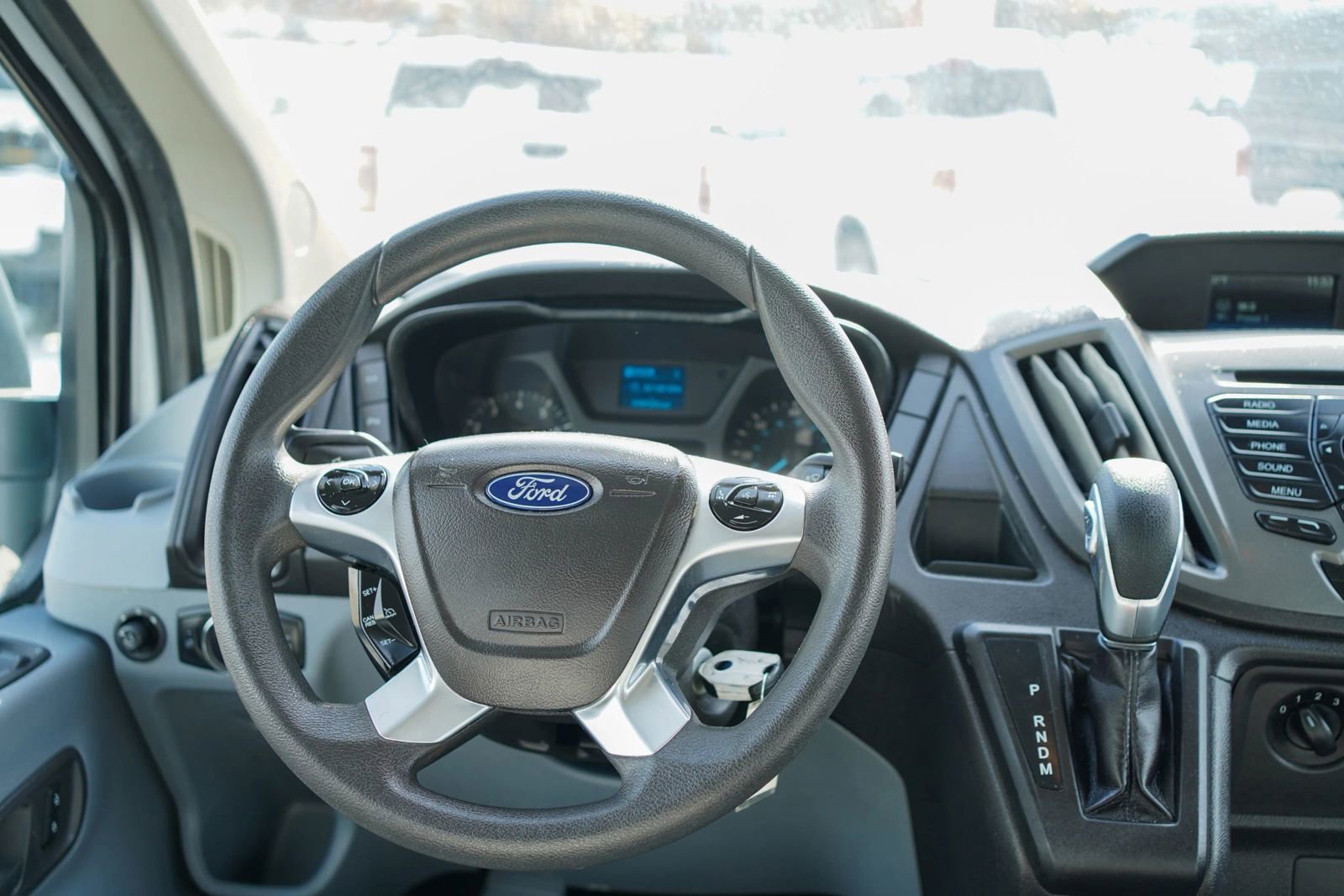 Used 2018 Ford Transit 150 XL RWD image 2