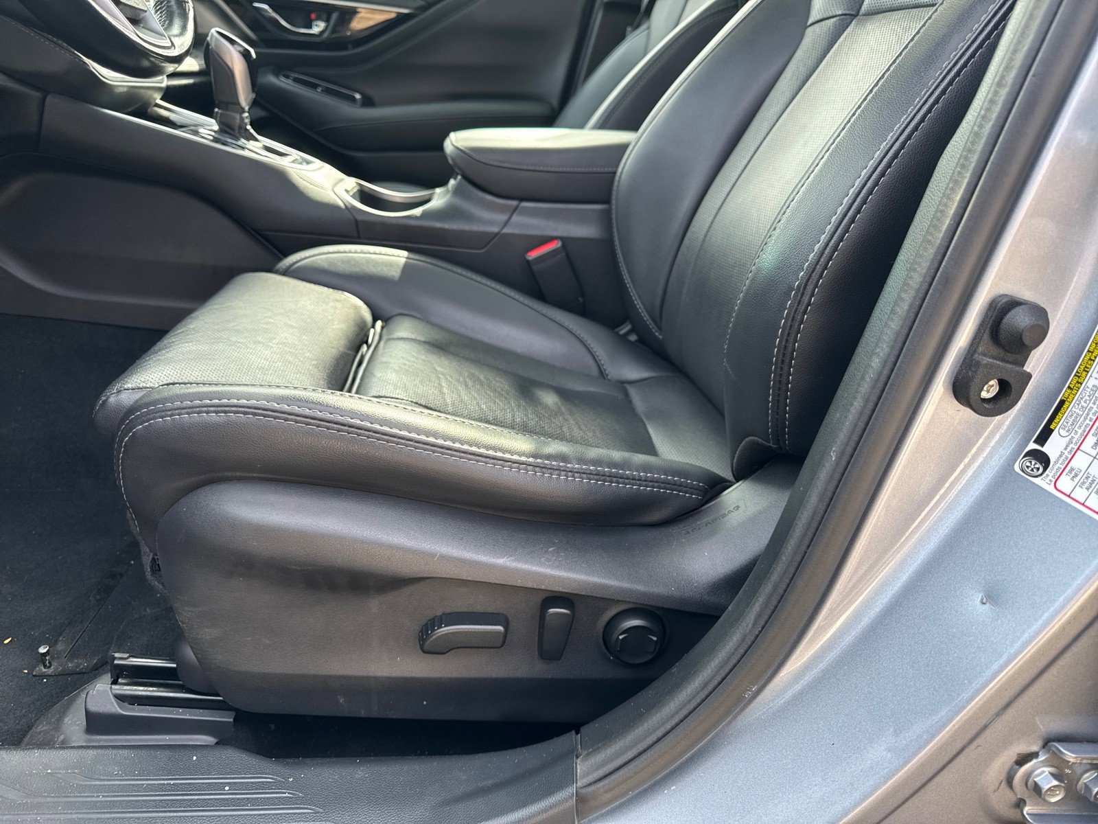 Used 2022 Subaru Outback Limited image 13