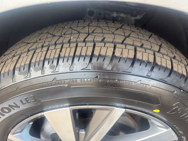 Used 2024 Chevrolet Equinox LT w/ LPO, Floor Liner Package image 30