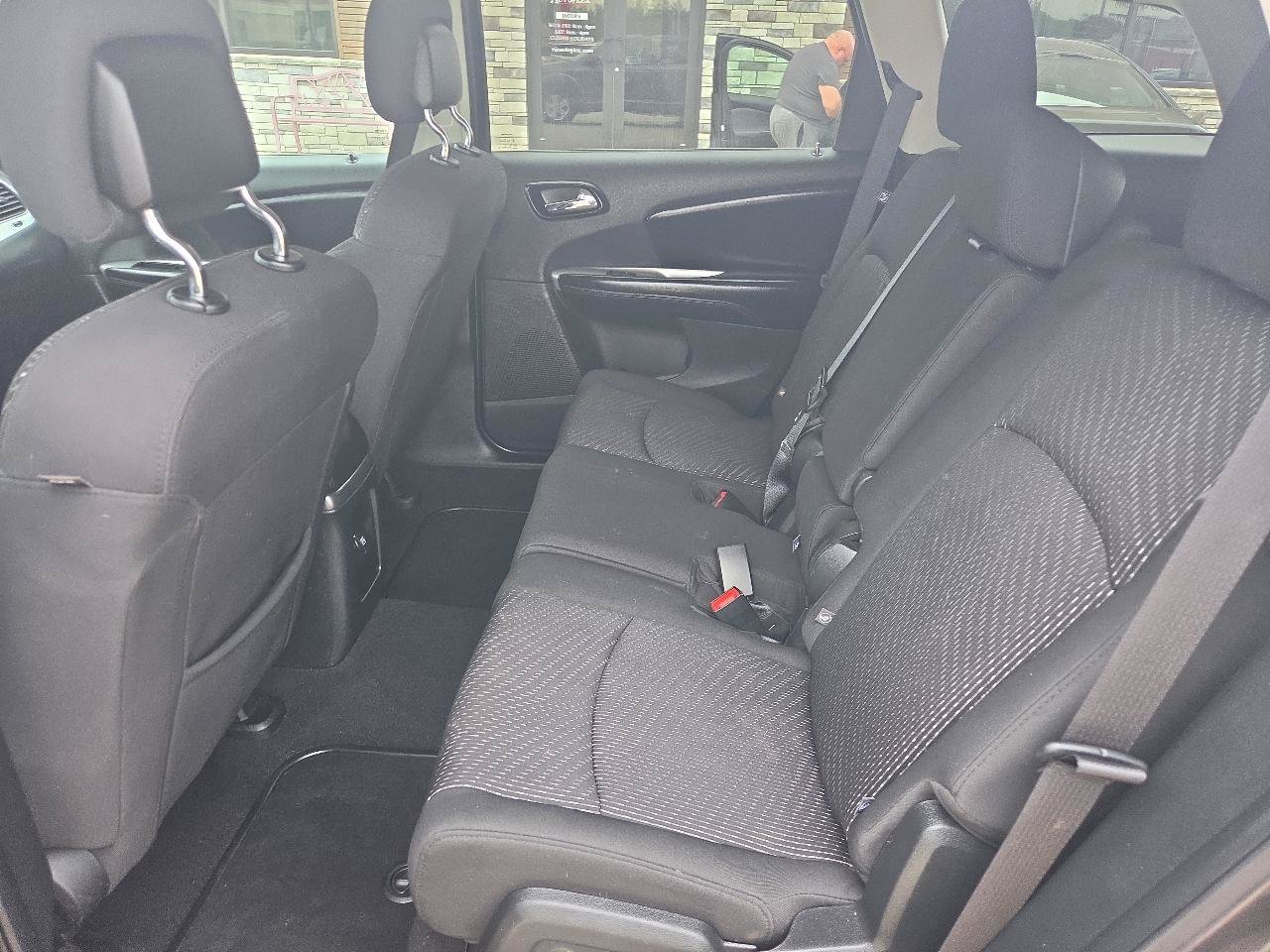 Used 2015 Dodge Journey SE w/ Quick Order Package 22F SE FWD image 10