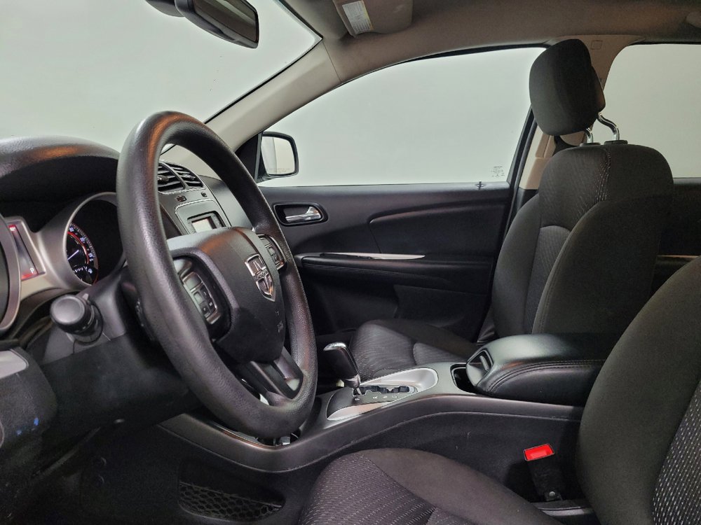 Used 2019 Dodge Journey SE FWD image 17