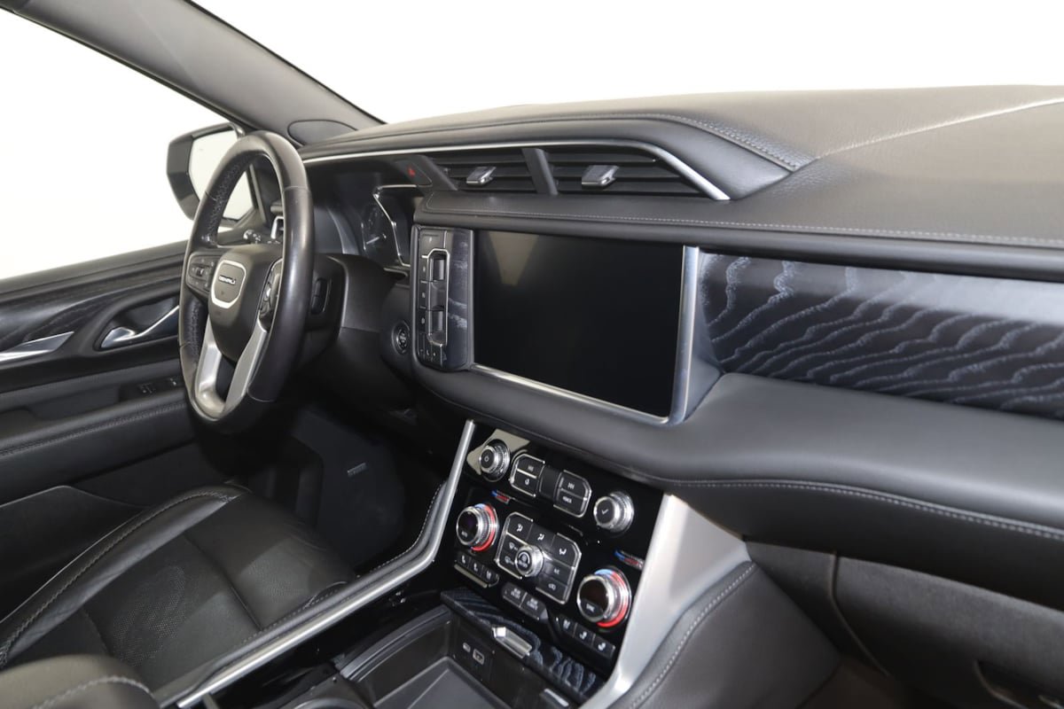 Used 2021 GMC Yukon XL Denali w/ Advanced Technology Package image 45