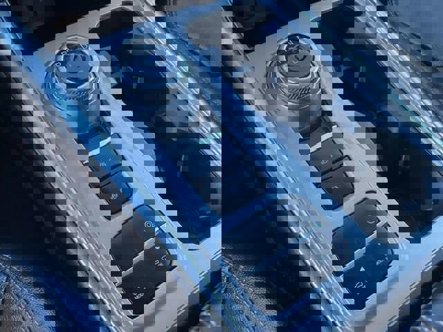 Used 2023 Ford Explorer Limited image 17