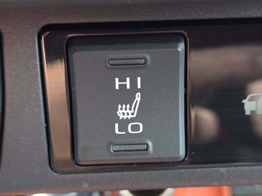 Used 2024 Toyota RAV4 Adventure w/ Convenience Package AWD/4WD image 19