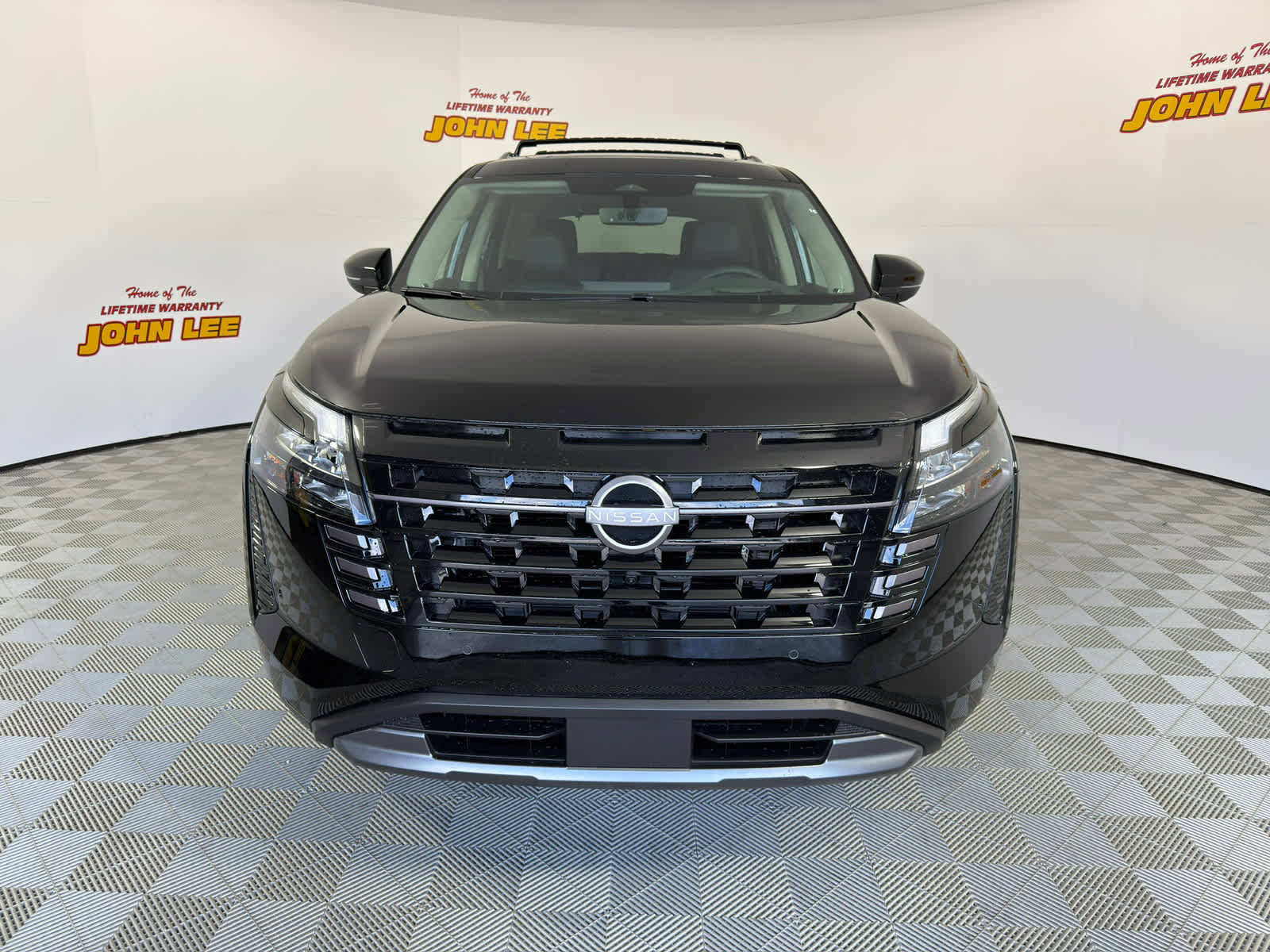 New 2026 Nissan Pathfinder Platinum image 9