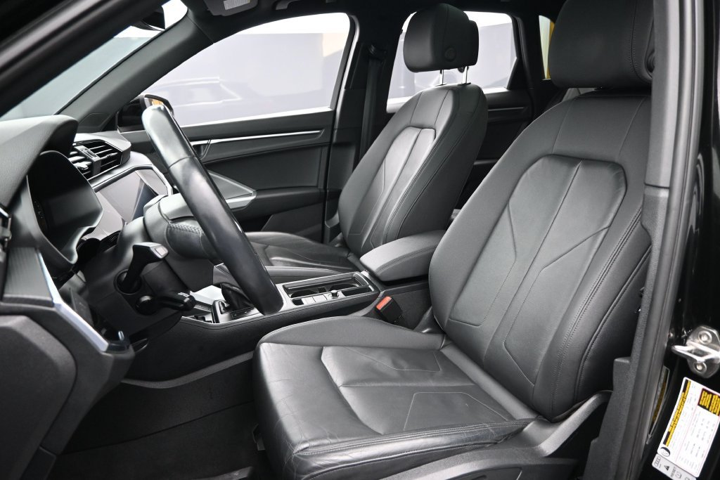 Used 2020 Audi Q3 2.0T Premium Plus w/ Premium Plus Package AWD/4WD image 14