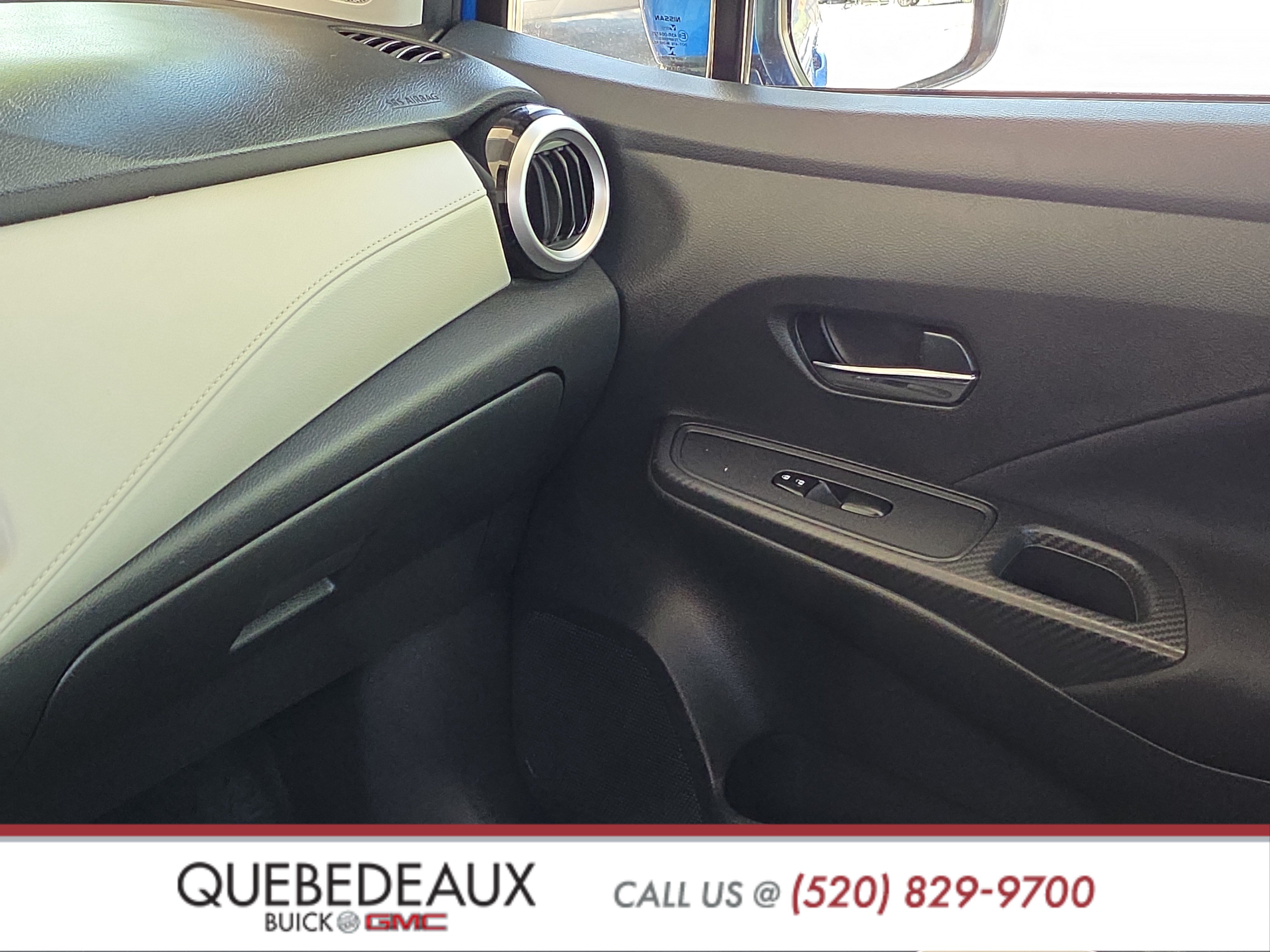 Used 2021 Nissan Versa SV FWD image 20