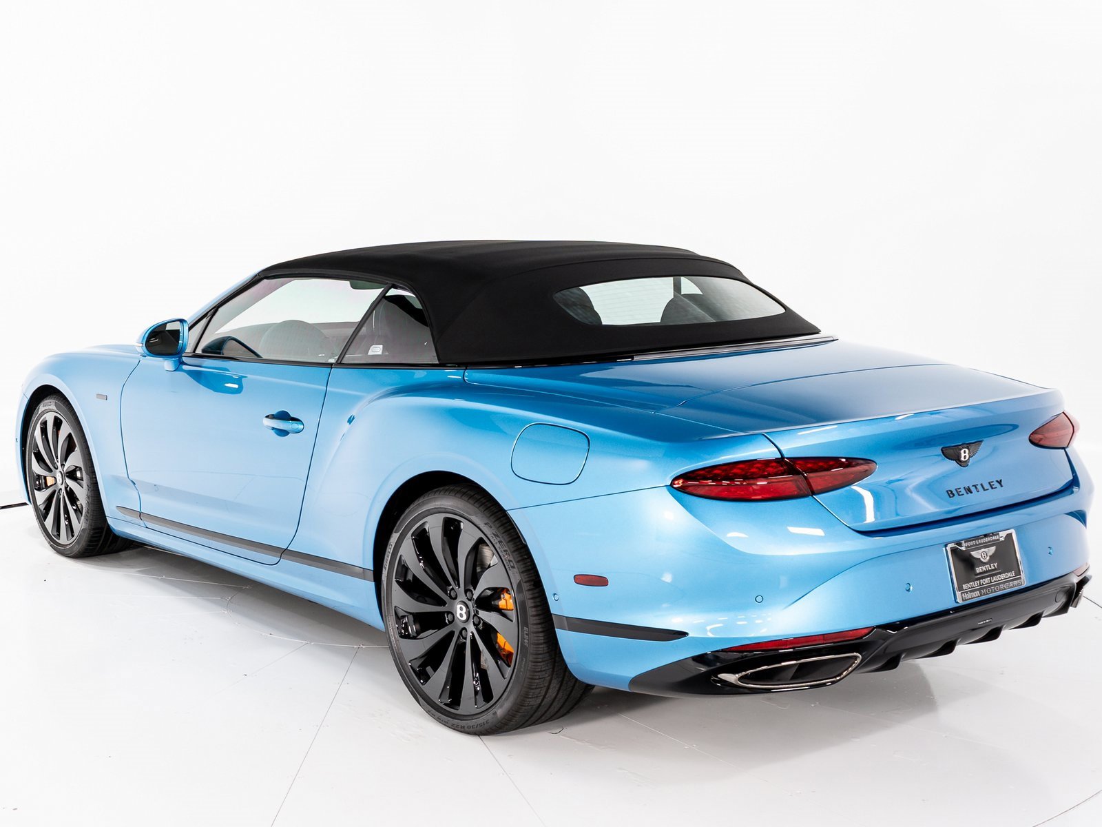 New 2025 Bentley Continental GTC image 4