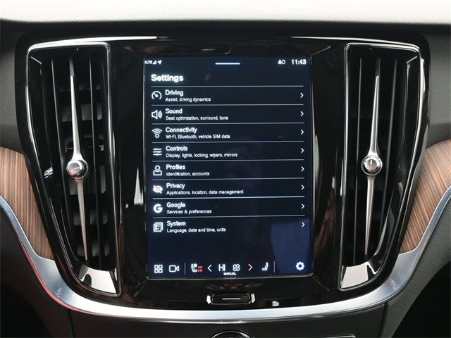 Used 2023 Volvo S60 B5 Plus w/ Climate Package image 15