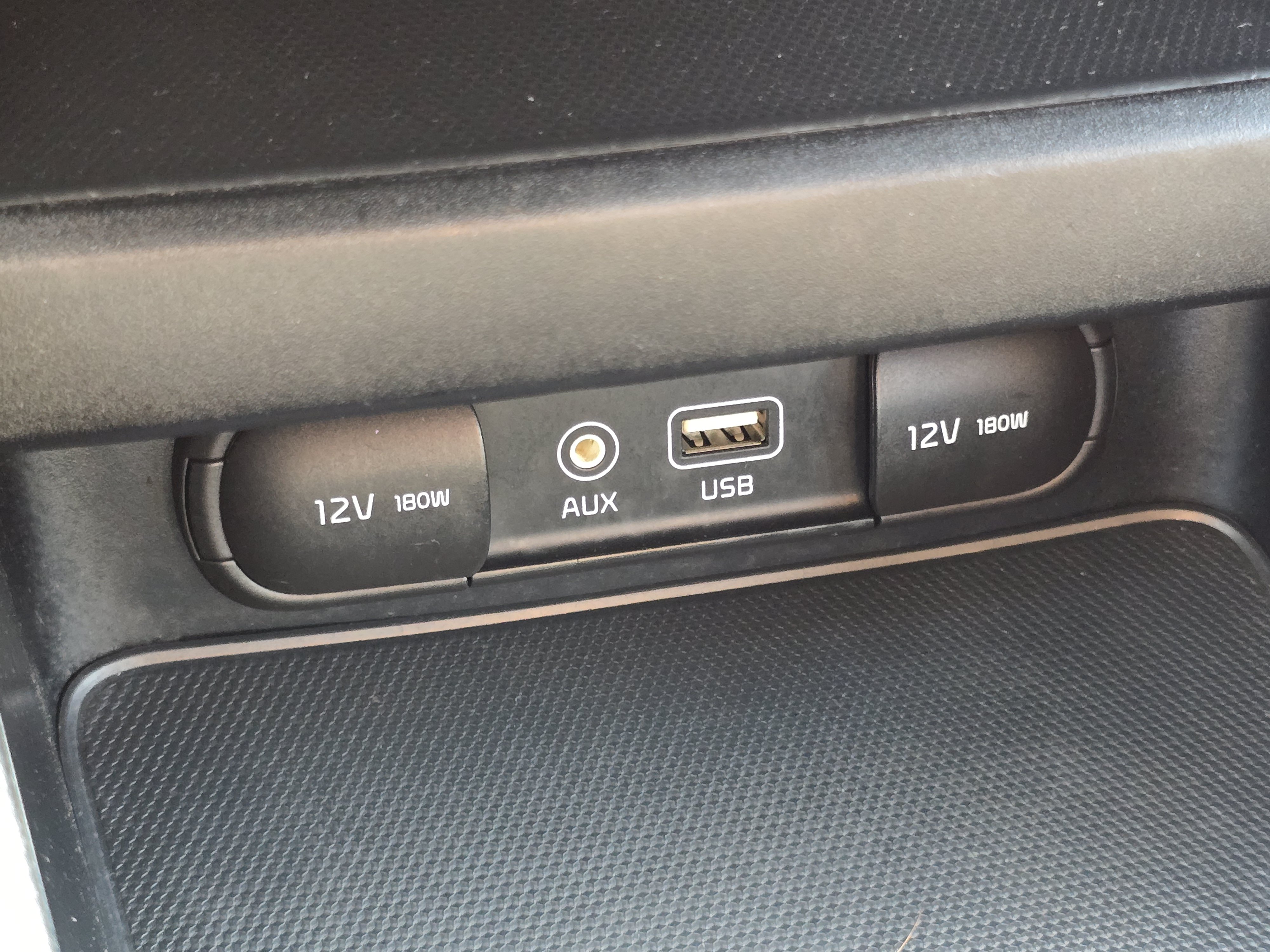 Used 2020 Kia Forte LXS FWD image 12