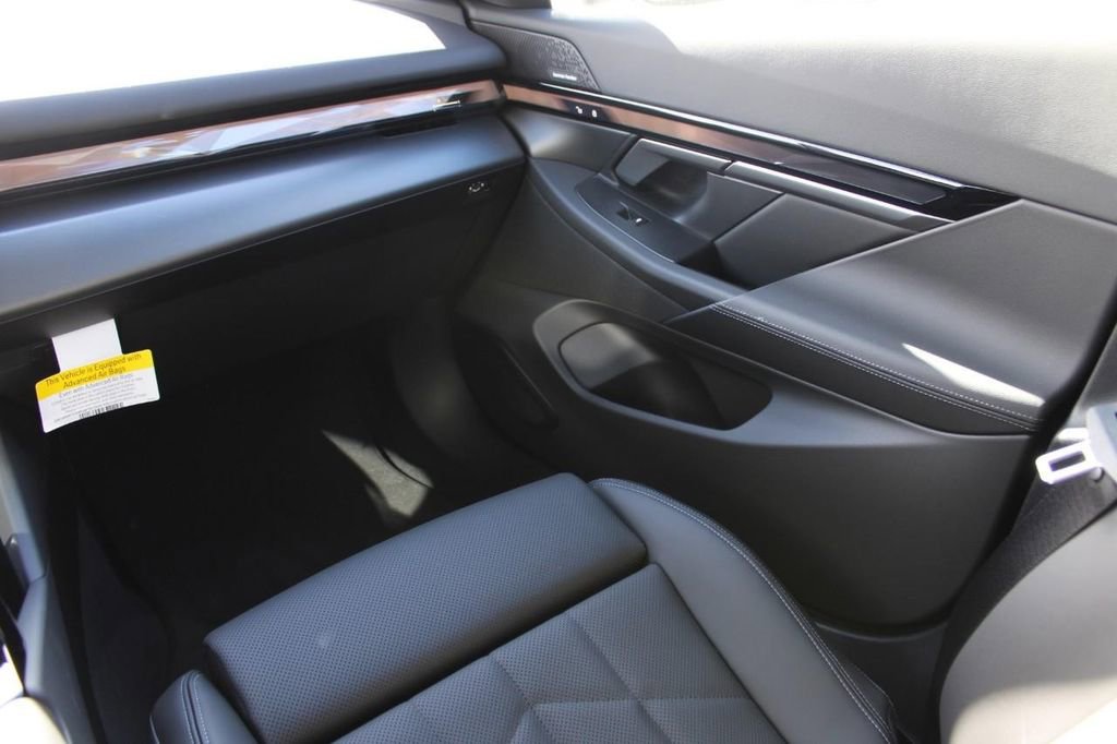 Used 2024 BMW i5 eDrive40i w/ Premium Package RWD image 10