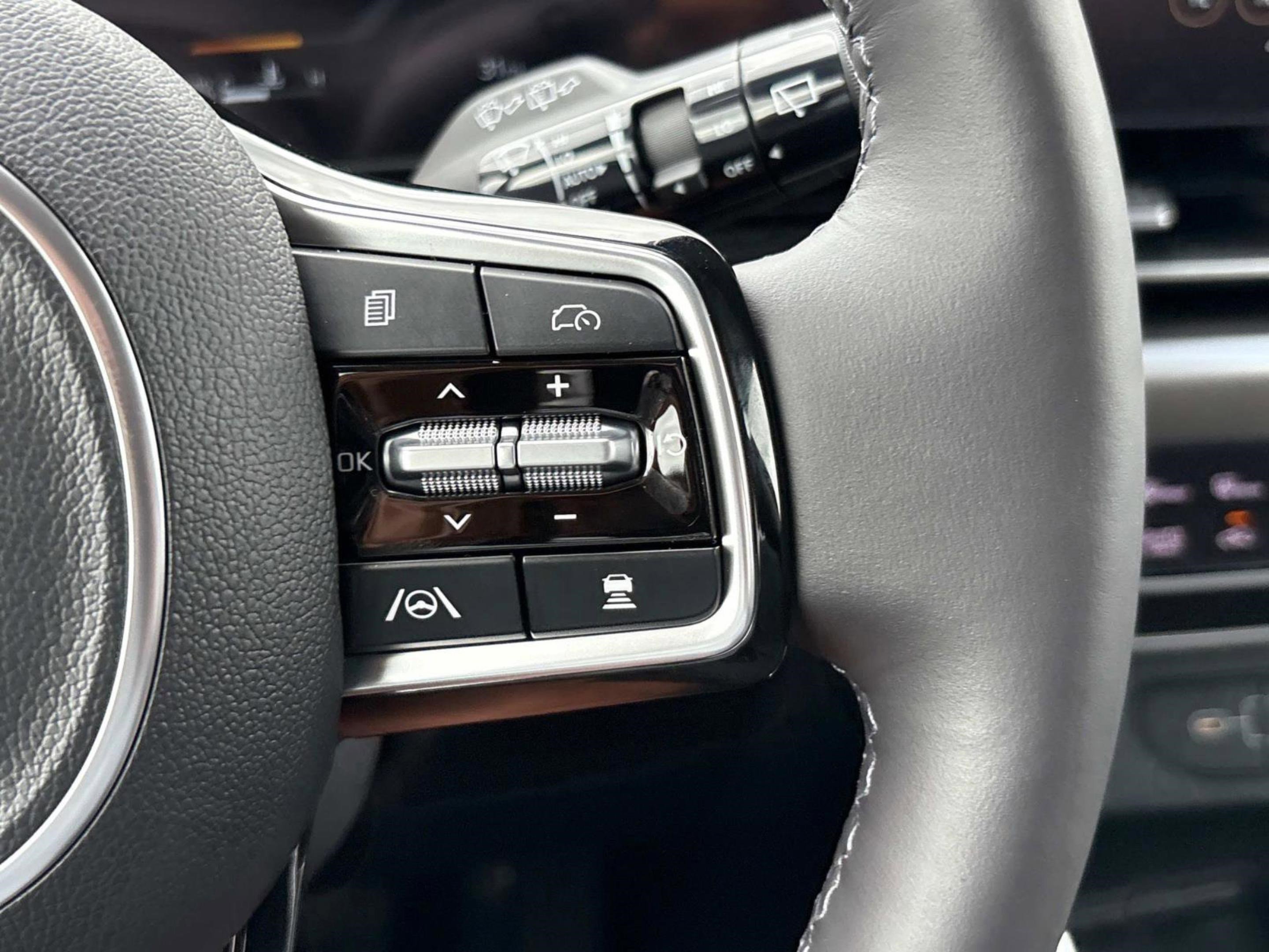 New 2026 Kia Carnival SX Prestige image 27