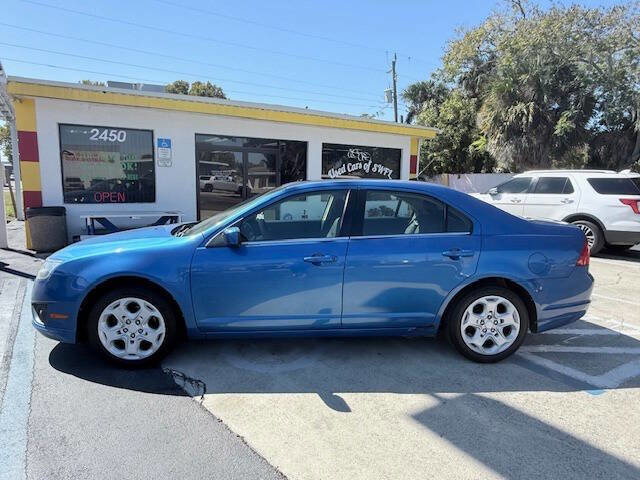 Used 2011 Ford Fusion SE FWD image 4