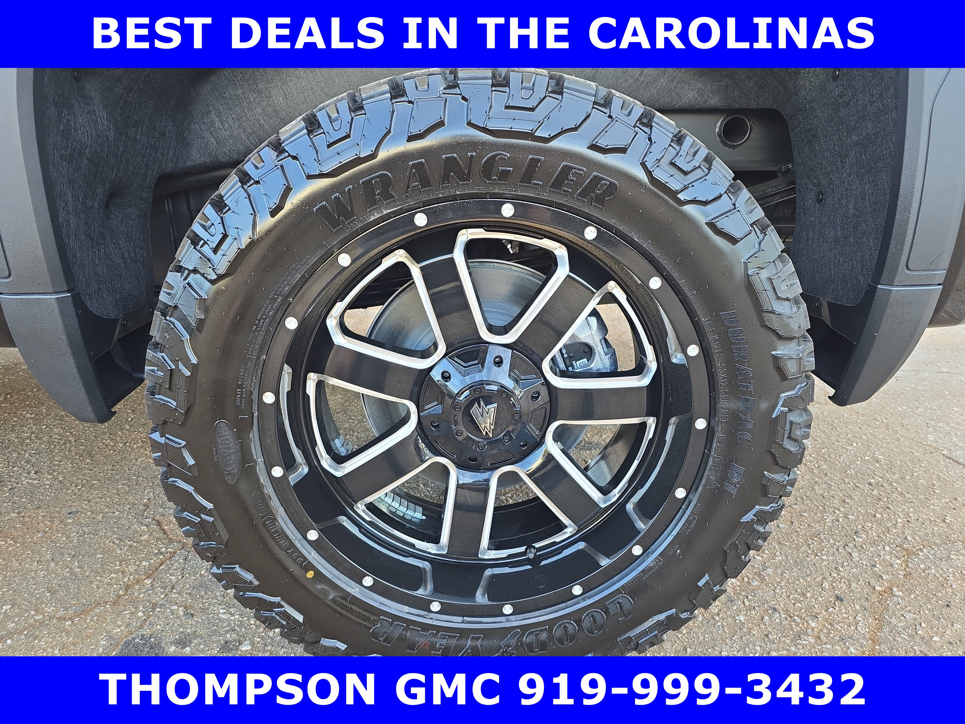 New 2026 GMC Sierra 1500 AT4 w/ Technology Package AWD/4WD image 37