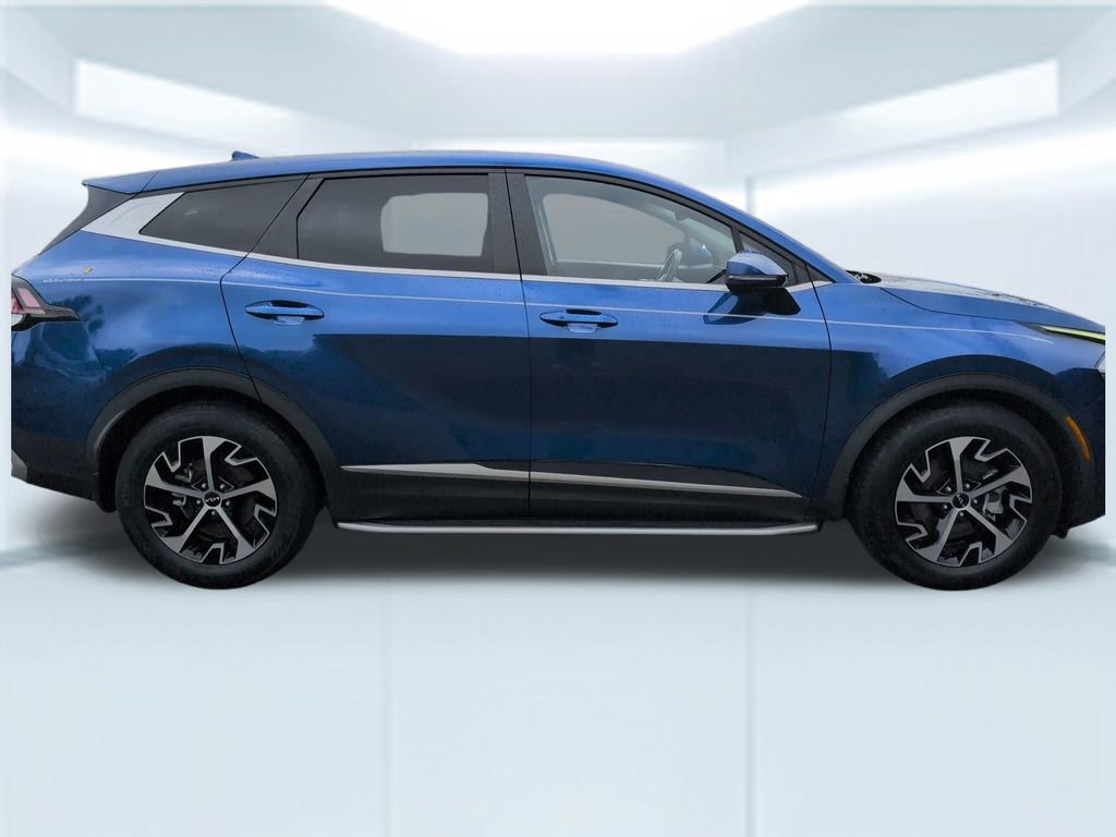 Used 2023 Kia Sportage EX image 7