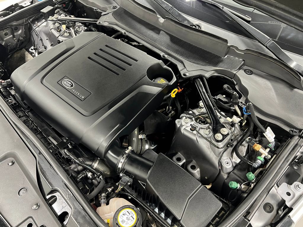 Used 2021 Land Rover Discovery S R-Dynamic image 29