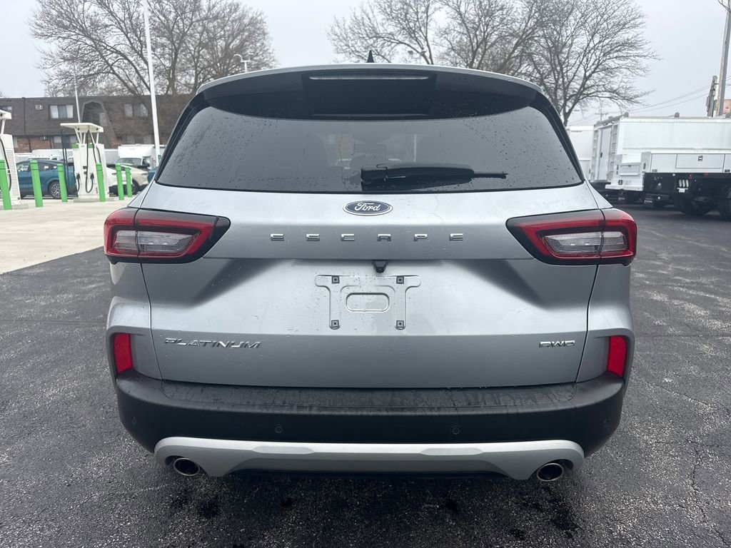 Used 2024 Ford Escape Platinum w/ Premium Technology Package image 8